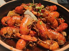 -巴厘龙虾·榜首油焖大虾(音乐学院·沿江酒馆店)
