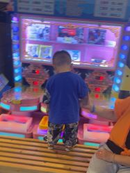 -卡通尼乐园(新达汇三林店)