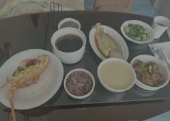 -臻康乃馨月子中心(凯宾斯基店)