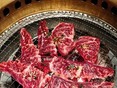 -山川小町·极番烧肉(新地假日广场店)