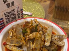 -冶建镜子·老南昌大排档·江西虾王(总店)