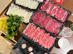 吊龙伴-幸运牛汕头小黄牛牛肉火锅(梅林店)