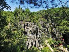 -梭布垭石林景区