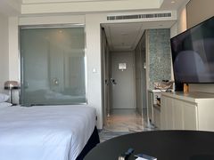 -上海漕河泾万丽酒店
