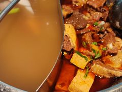 -左庭右院鲜牛肉火锅(金山万达店)