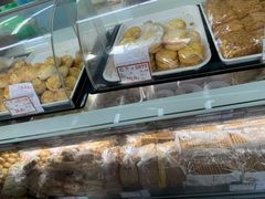 面包甜点陈列柜-闻酥园(大慈寺店)