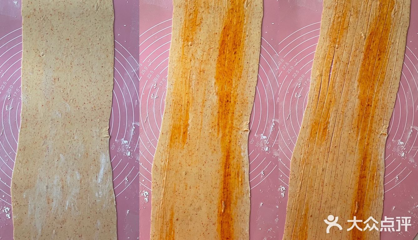 腌鸡排剩余的面糊变成披萨🍕[胜利][胜利][胜利]