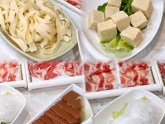 -羊家胡同·龙虾烧烤火锅(龙汇路店)