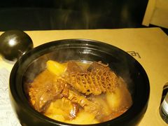 -穹六人间 people 6(岳阳路店)