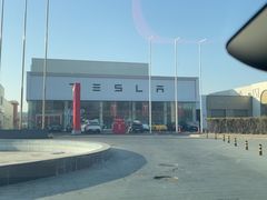 -TESLA 特斯拉(北京南四环中路特斯拉中心)