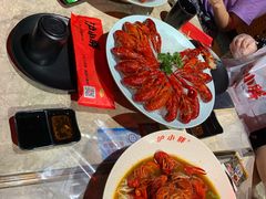 -沪小胖小龙虾(淮海中路旗舰店)