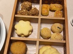 -八府香鸭·啫啫煲(华山路店)