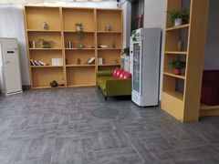 -宜必思酒店(北京什刹海鼓楼大街地铁站店)