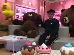 -LINE FRIENDS Garosu-gil Flagship Store