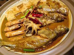 四季鲜鱼一锅出-船歌·鱼水饺青岛菜(金狮广场店)