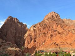 -天山神秘大峡谷