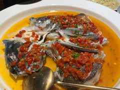 老坛剁椒蒸鲜活鱼头-老湘村·湖南土菜(天河维多利店)