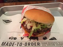 -FATBURGER 特富客汉堡(外交公寓店)