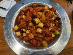 -俭寨大盘鸡·手抓肉·烧烤新疆菜(乌苏路店)