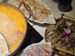 -椰子湾·海南火锅·糟粕醋·椰子鸡(正大广场店)