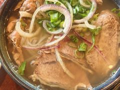 -鸿记越南牛鸡粉