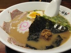 -一豚轩·烧鸟·豚骨拉面(五四路店)