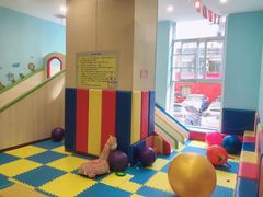 -魔力熊儿童早教托育中心(硚口同馨店)