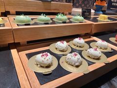 -雍容荟帝王蟹活龙虾展台自助(IFS黑金店)