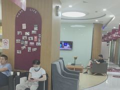 -雅悦齿科(顾村公园店)