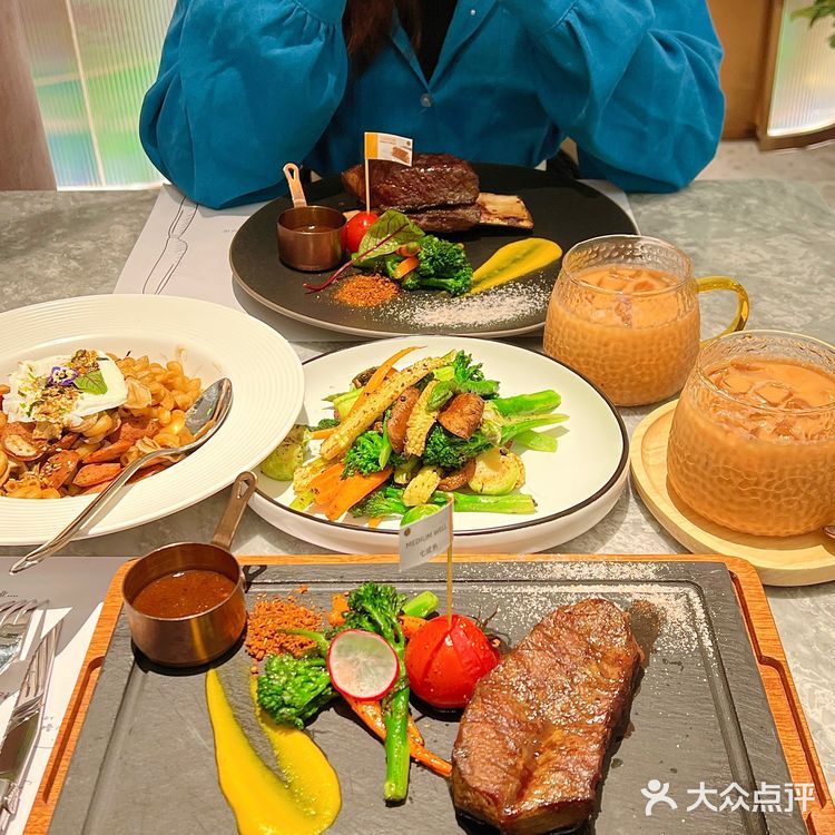 原石牛扒 | 氛围感西餐厅 直接拉满✨