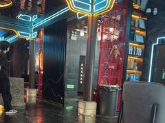 -屋有岛沉浸游戏旗舰店(中山公园店)