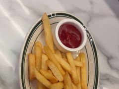 -菲滋意式餐厅(富阳东方茂店)