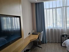 -南宁世纪君悦大酒店(青秀万达滨湖路地铁站店)