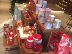 零售区-星巴克臻选(广州好世界广场店)