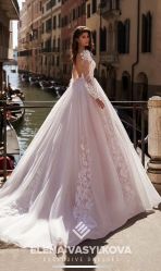 -Flora婚纱礼服定制租赁店