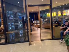 门面-星巴克臻选(莘庄仲盛店)