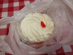 -红宝石·鲜奶小方·海派西点房(南丹店)