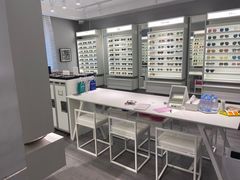 -目艮眼镜SHOWROOM(品牌集合店)