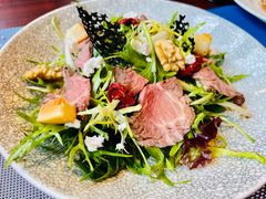 -香格里拉鱼跃地中海西餐厅·牛排披萨