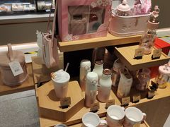 -星巴克臻选(上海中环广场2F店)