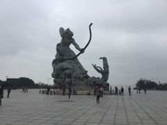-巴陵广场