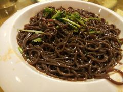 -靠山屯东北农家菜(八龙桥雅苑店)