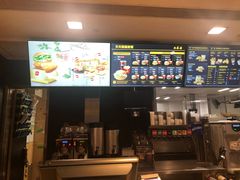-麦当劳(杭州西湖银泰百货店)