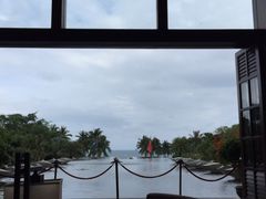-亚龙湾喜来登·美景台大堂吧