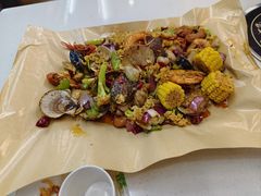 -老东镇啤酒屋海鲜加工·蒸汽海鲜·海鲜烧烤(台东店)