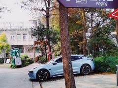 -客乐得玉峰山房车营地