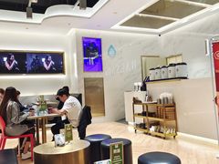 大堂-813芭依珊 BAESAn(汇港购物中心店)