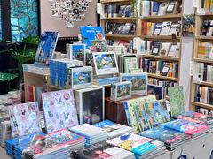 -猫的天空之城概念书店(杭州南宋御街店)