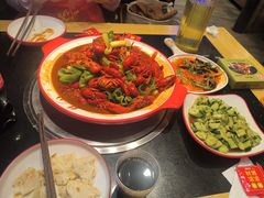 -谭公鱼头·鲜鱼火锅·小龙虾·江湖菜(秀沿路店)