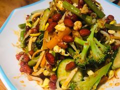 素拼-聚友烤吧(频阳大道南段店)